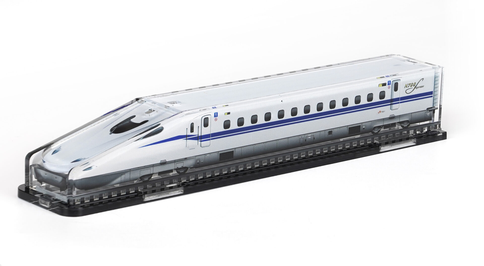 N700S_先頭車両右斜め