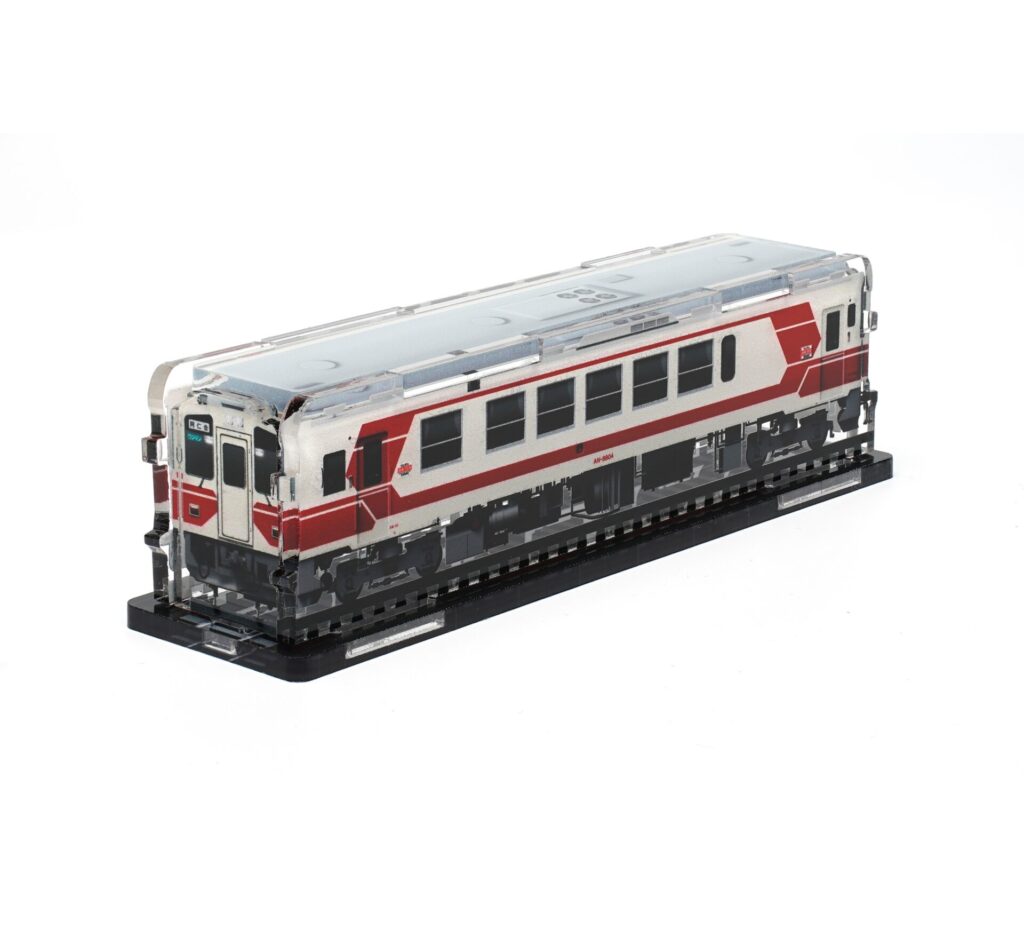 秋田の鉄道8804号車_斜め